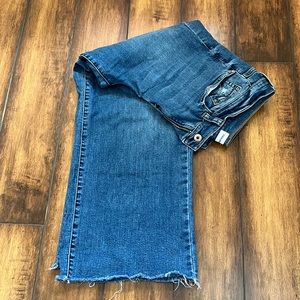 Sneak peek wide leg jeans. Size 28